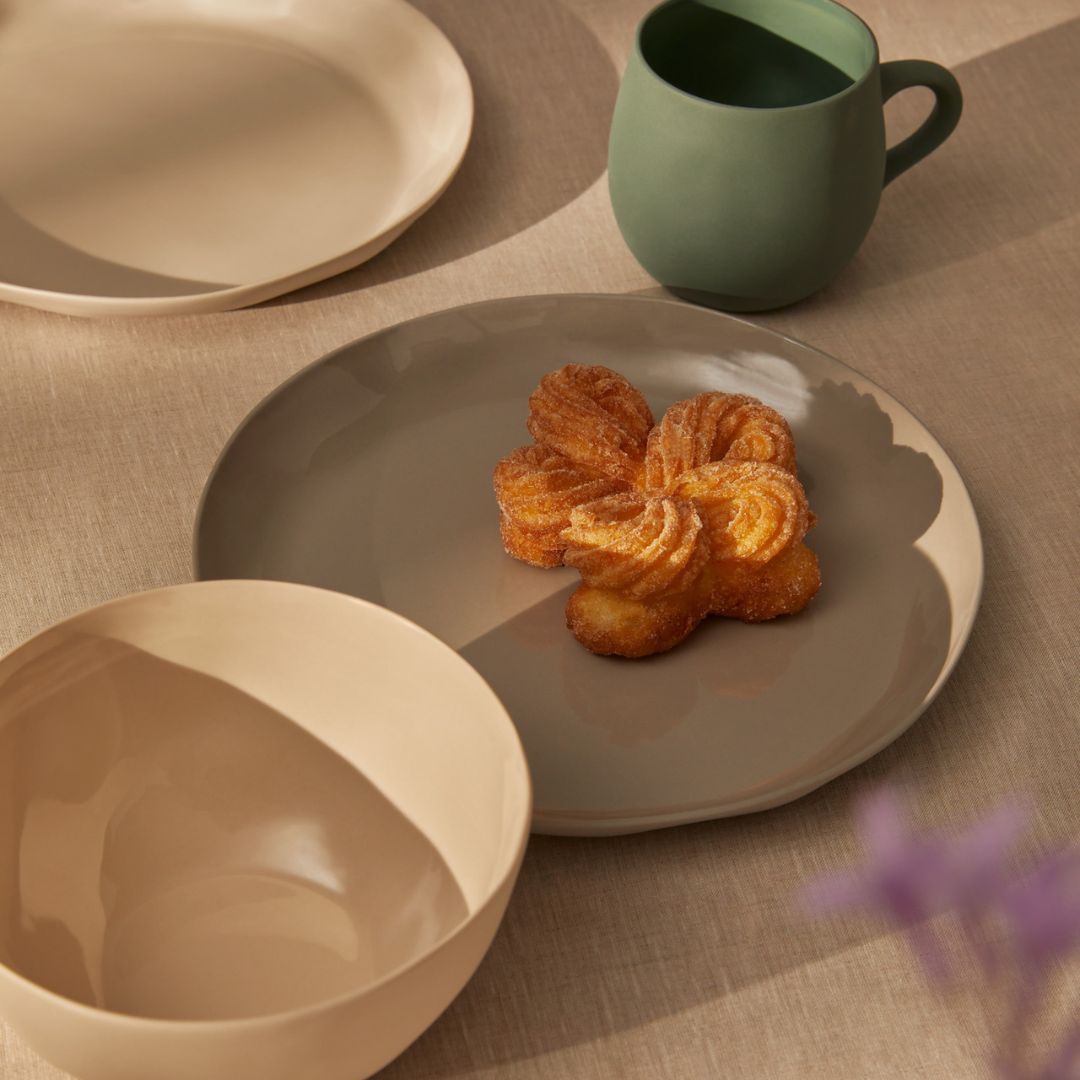 Cloud Tableware