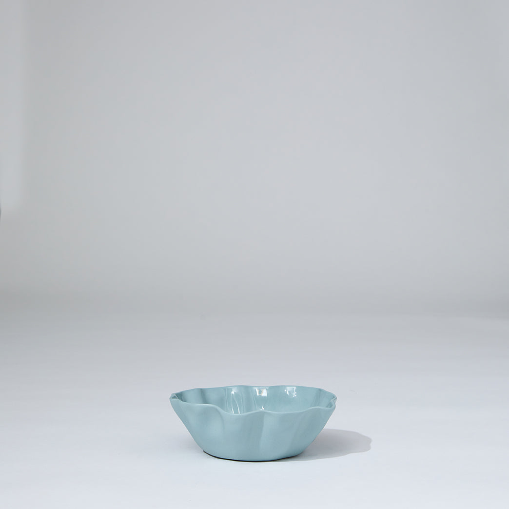 Ruffle Bowl Light Blue (S)