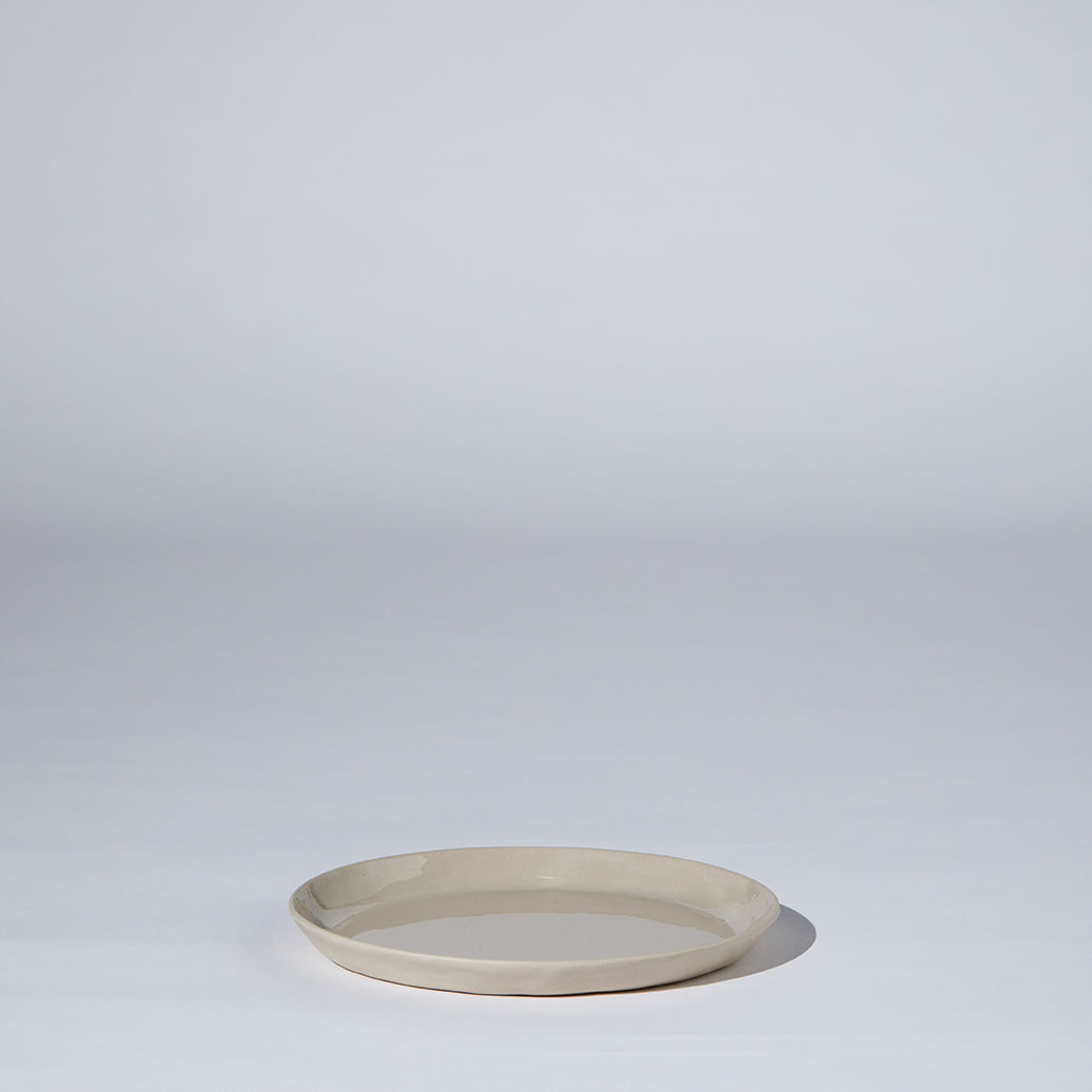 Cloud Round Plate Chalk (E)