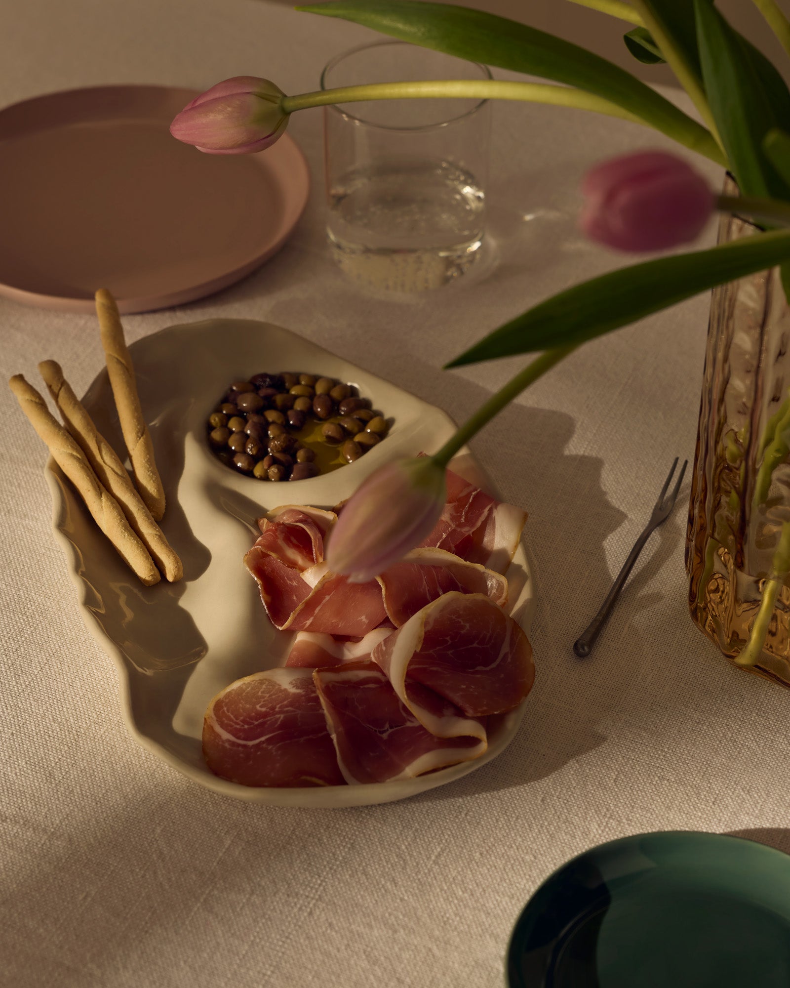 Cloud Round Plate Light Blue (M)