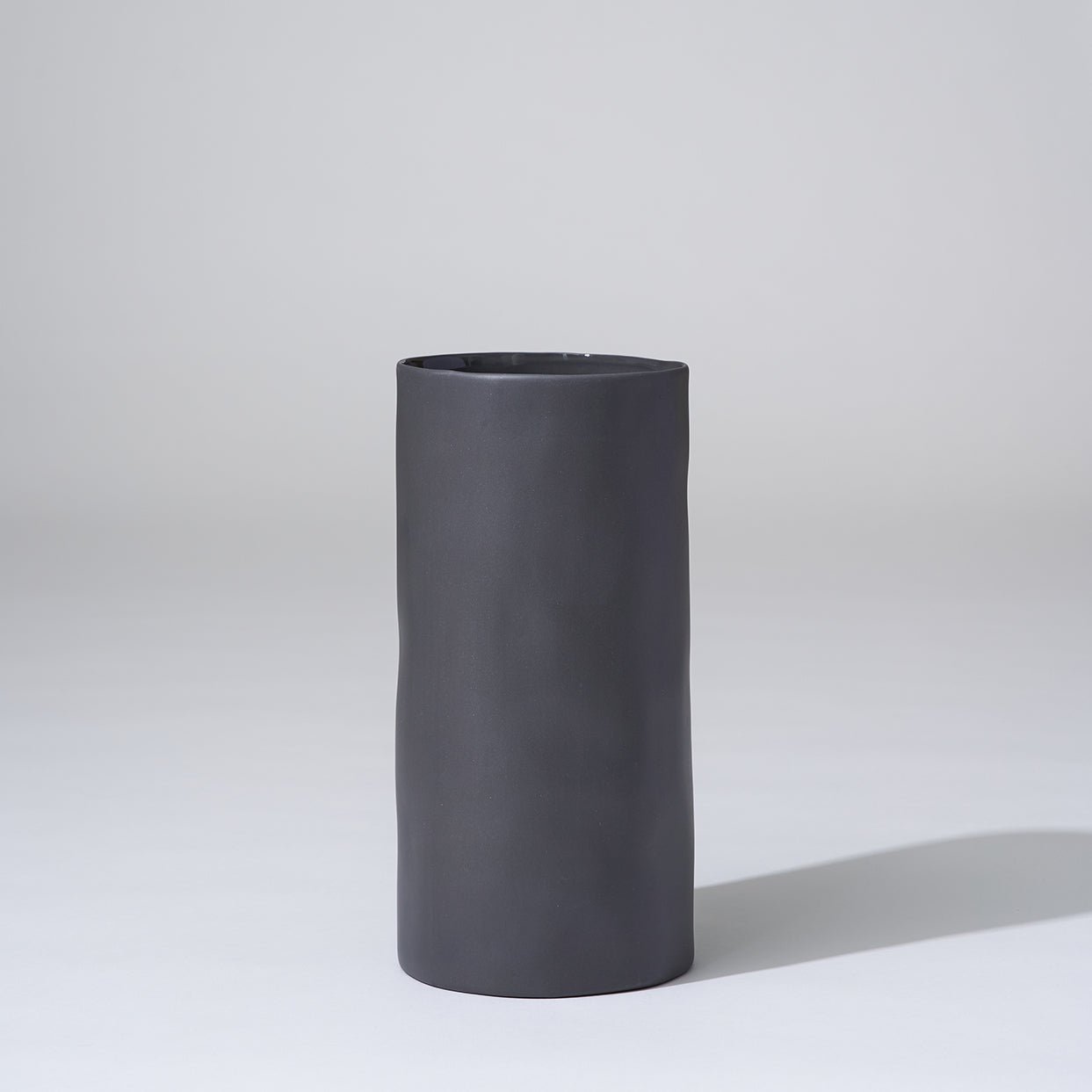 Cloud Vase Charcoal (XL)