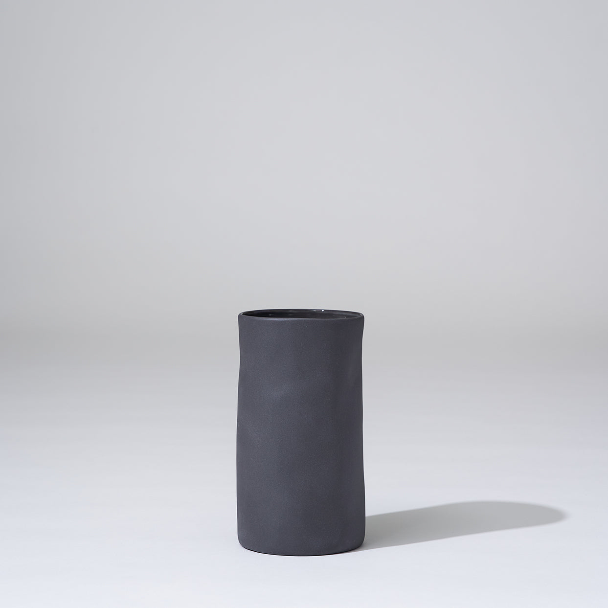Cloud Vase Charcoal (M)