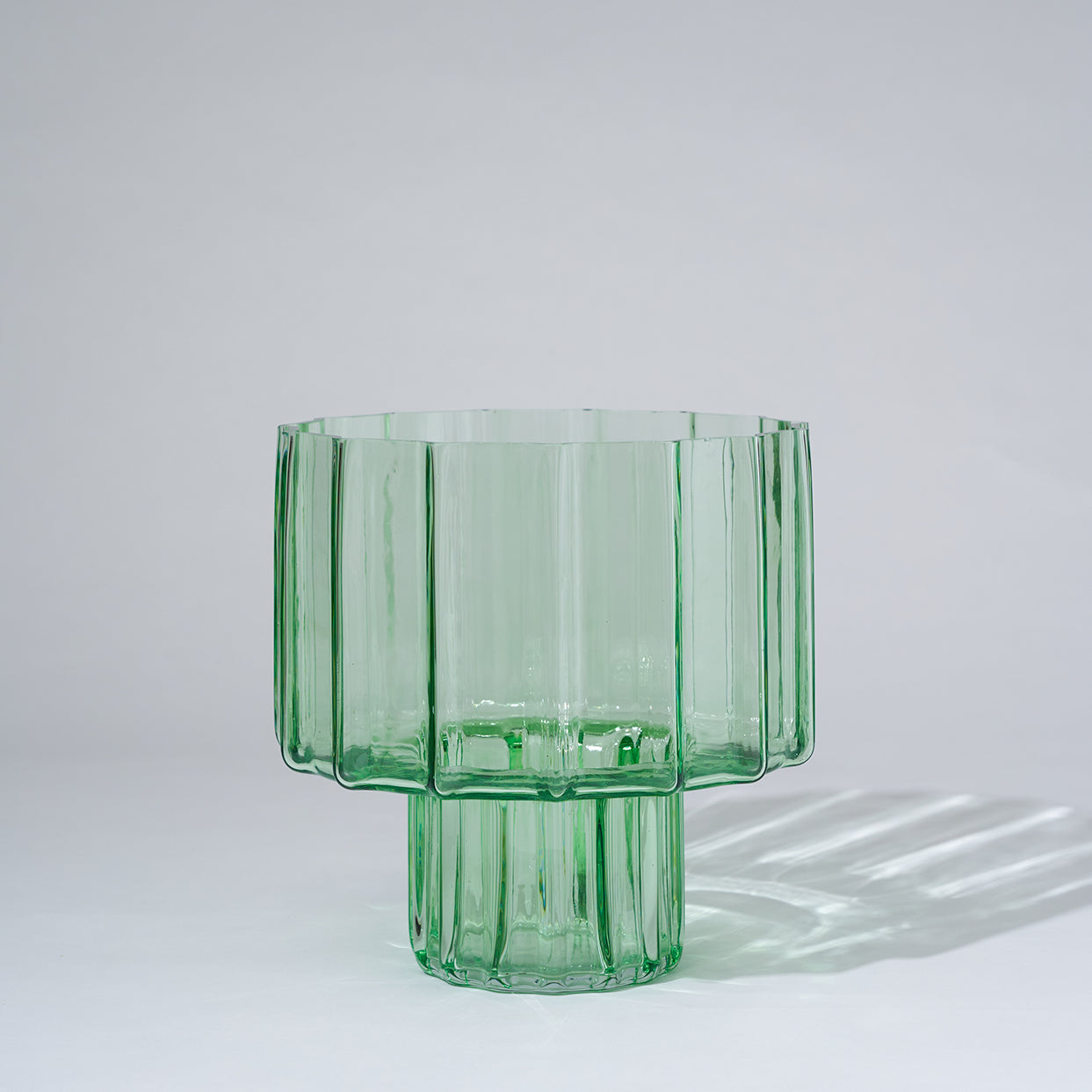 Urn Glass Vase Green (L)
