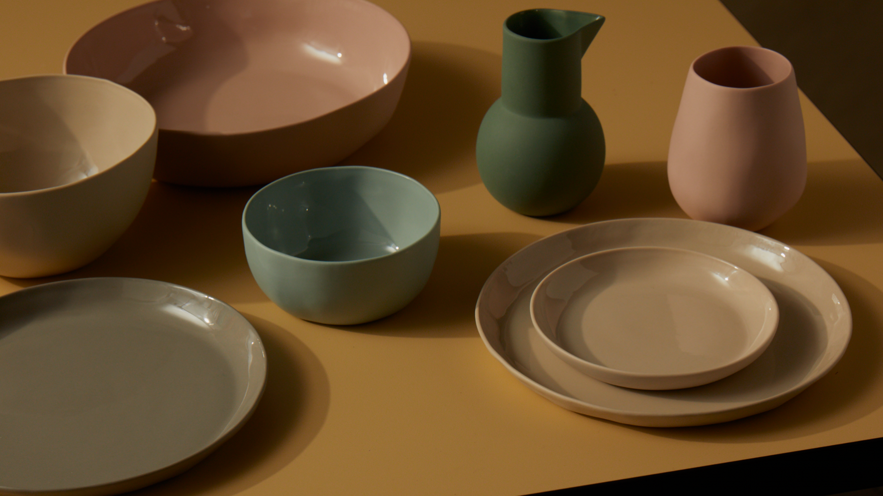 Cloud Round Plate Chalk (E)