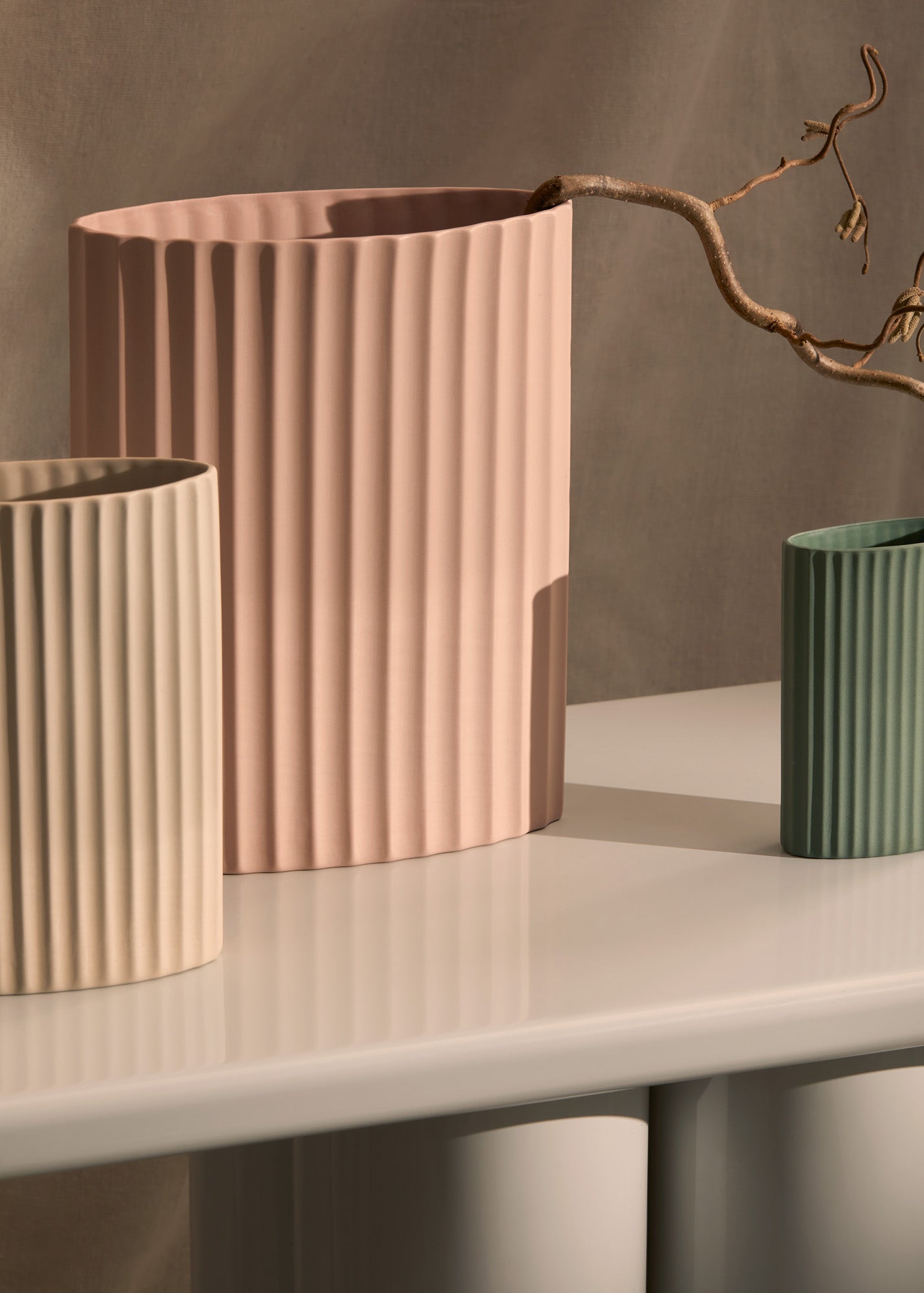 Ripple Oval Vase Icy Pink (L)