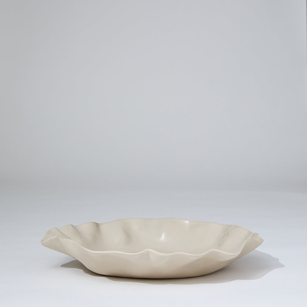 Ruffle Round Platter Chalk White (XL)