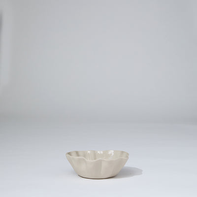 Ruffle Bowl Chalk White (S)