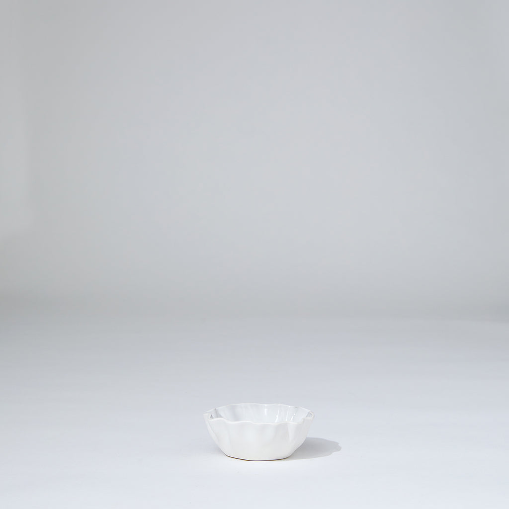 Ruffle Bowl Snow White (XS)