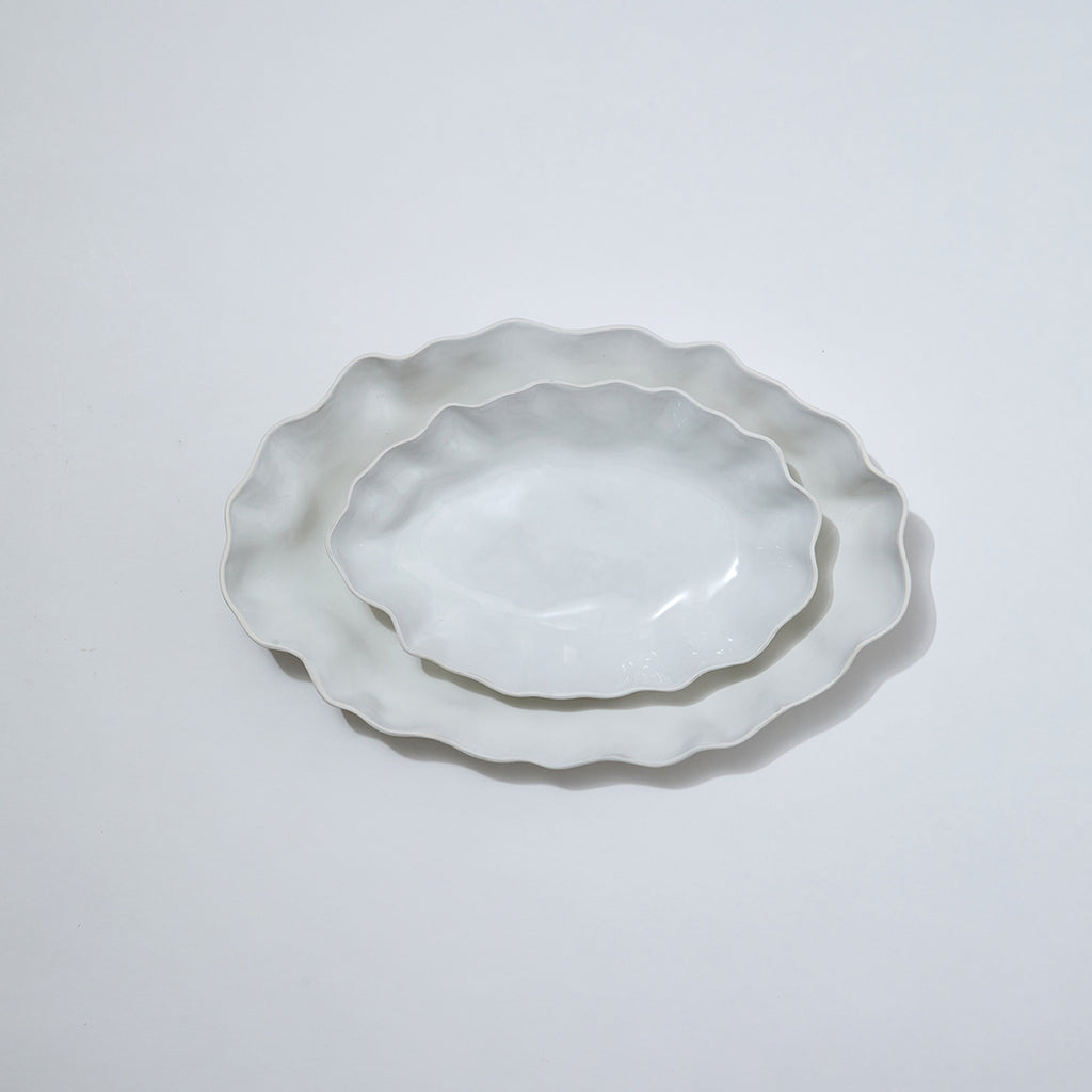 Ruffle Rectangle Platter Snow White (XL)