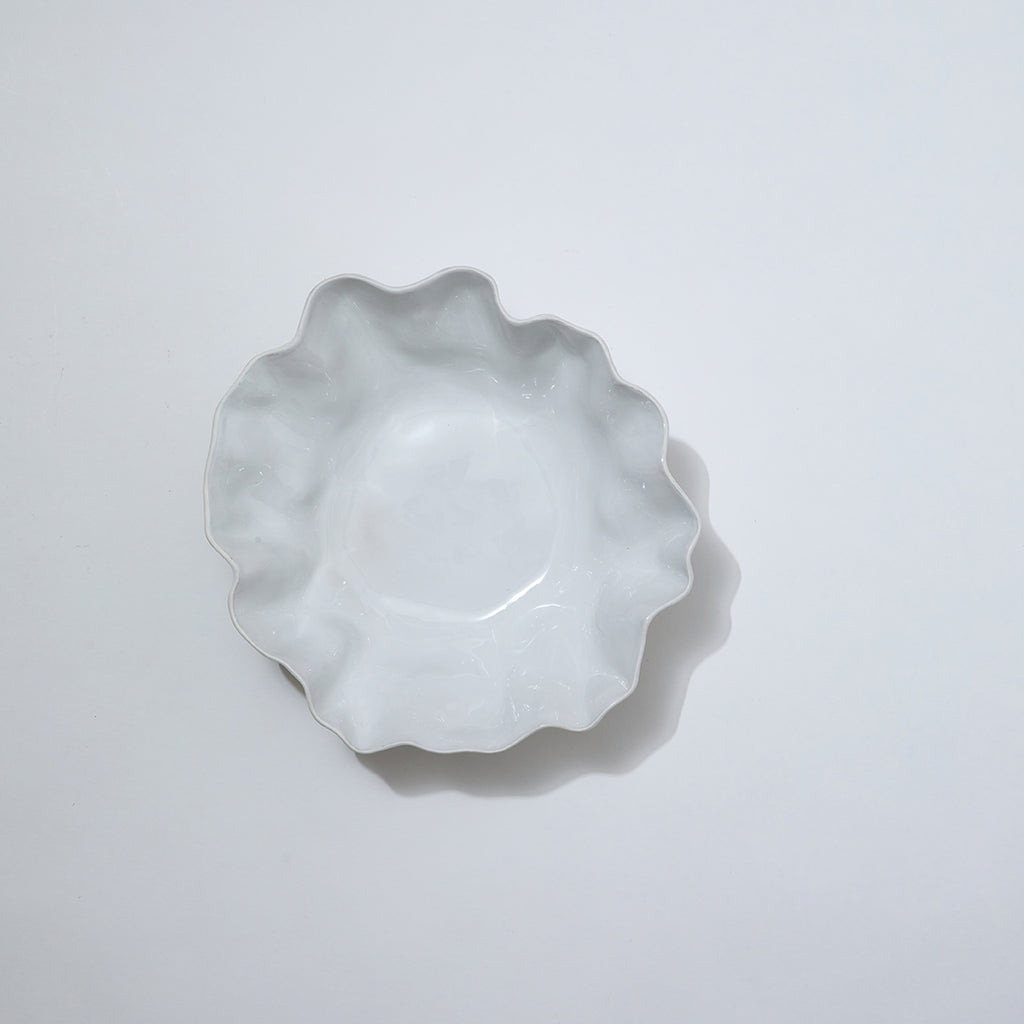 Ruffle Bowl Snow White (L)