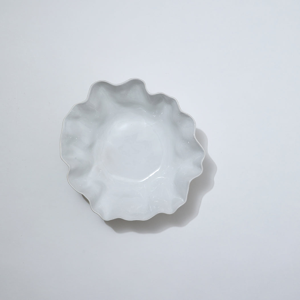 Ruffle Bowl Snow White (L)