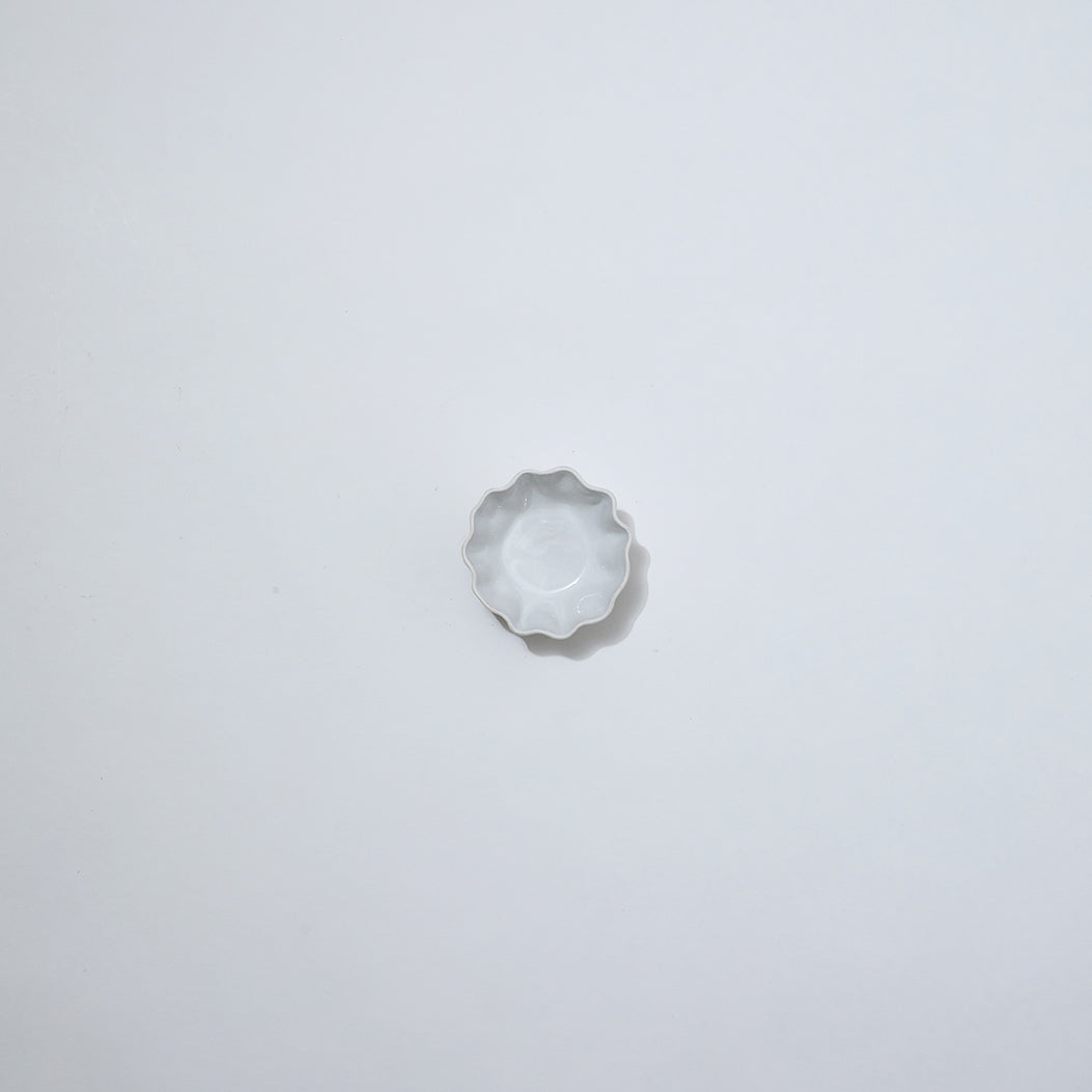 Ruffle Bowl Snow White (XS)