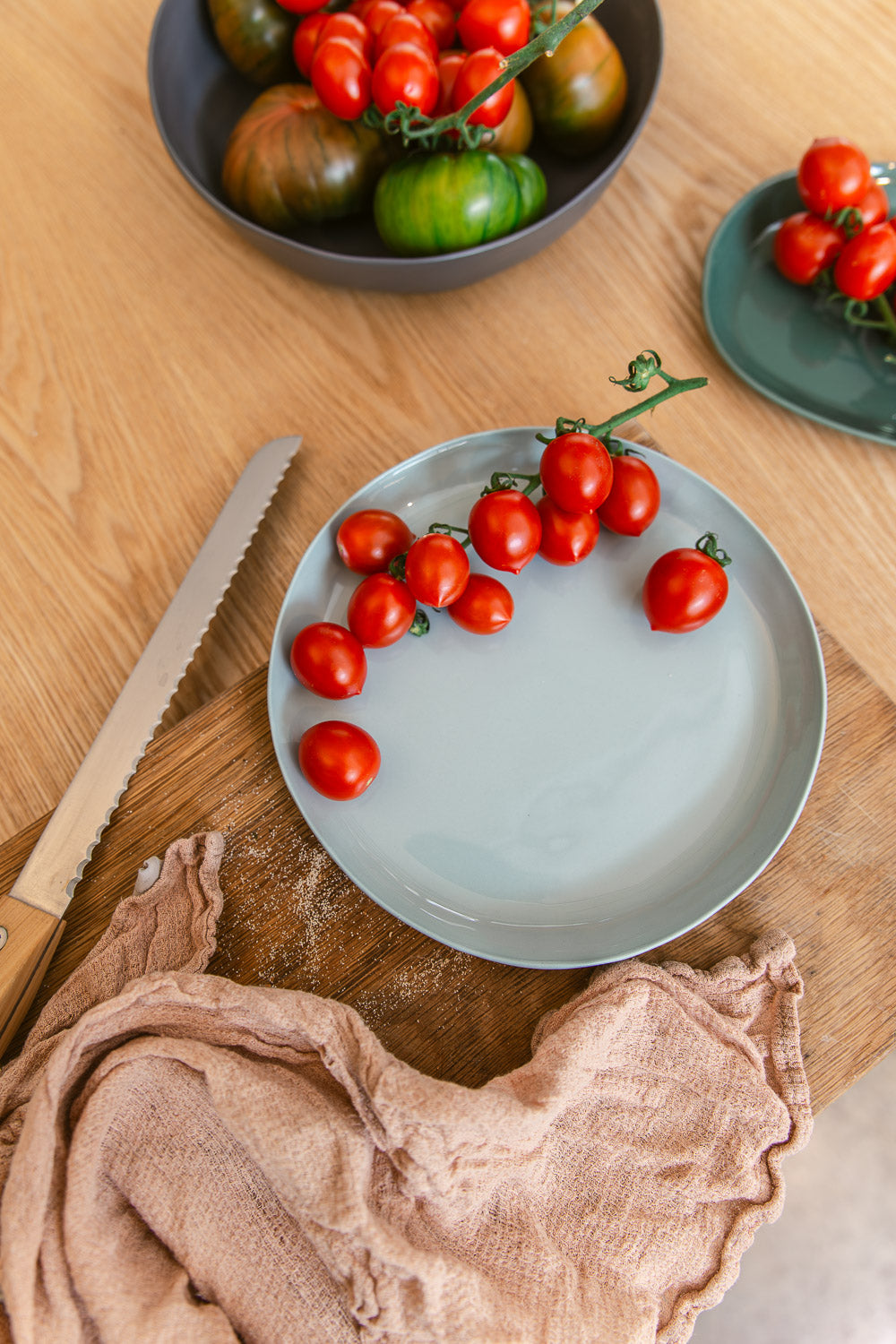 Cloud Round Plate Light Blue (E)