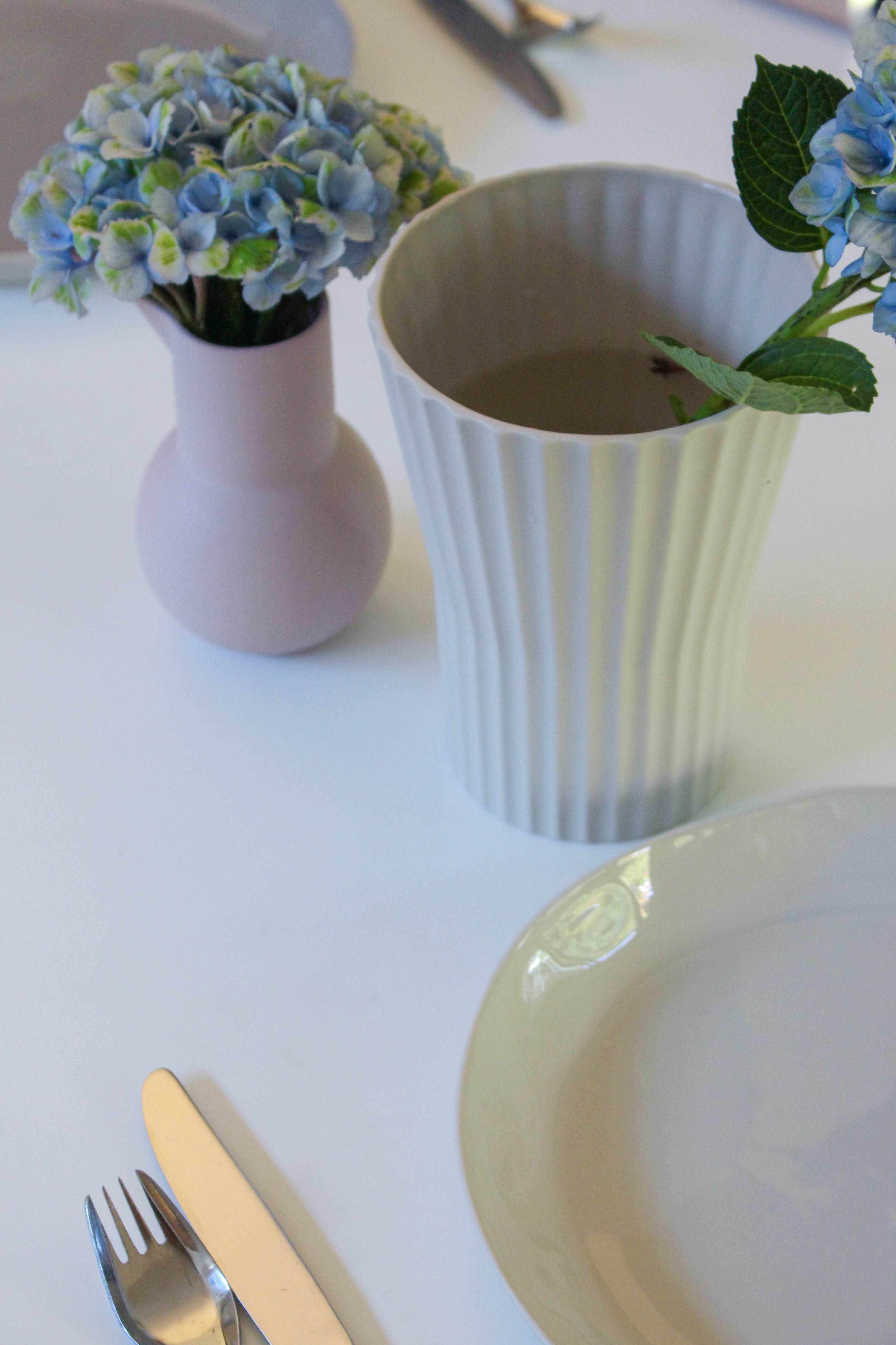 Athena Ripple Vase Chalk White (L)