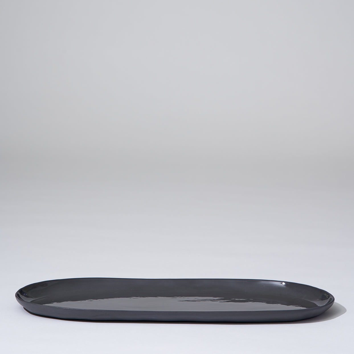 Cloud Oval Plate Charcoal (L)