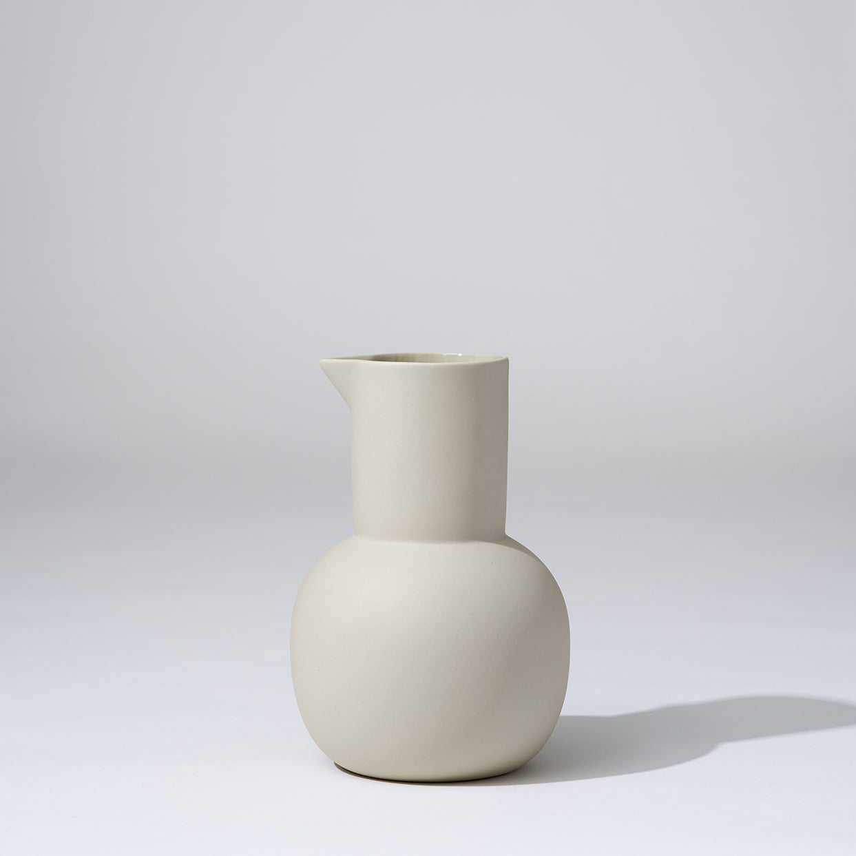 Yala Jug, Large, Chalk