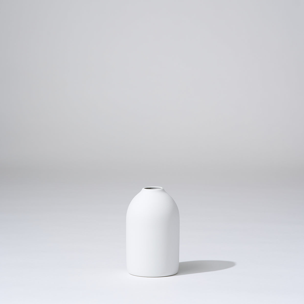 Cocoon Vase, Snow, Small