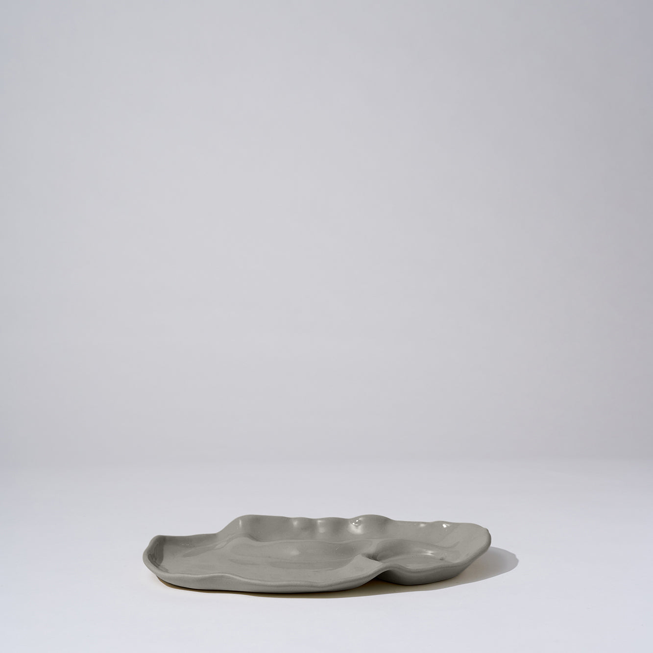 Sharing Plate Dove Medium