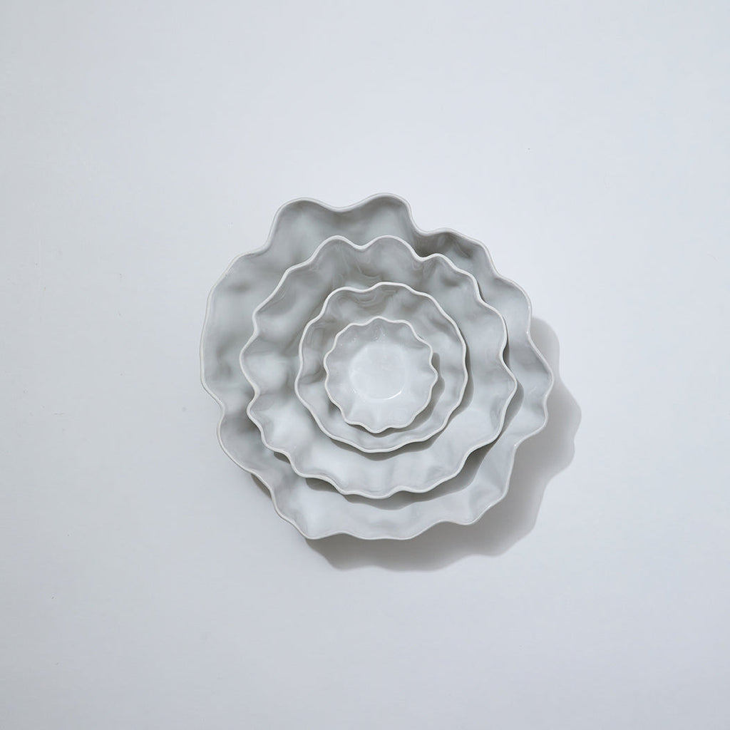 Ruffle Bowl Snow White (M)