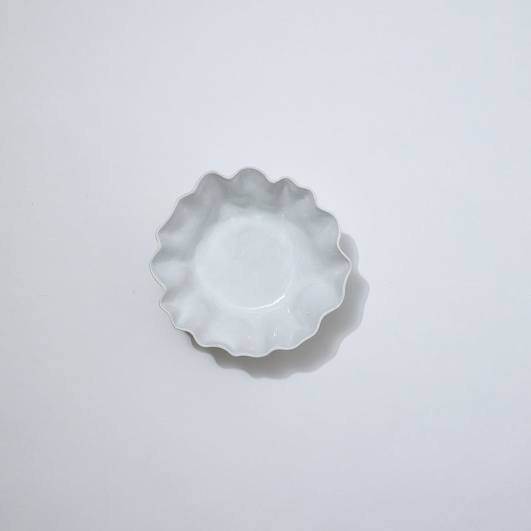 Ruffle Bowl Snow White (M)