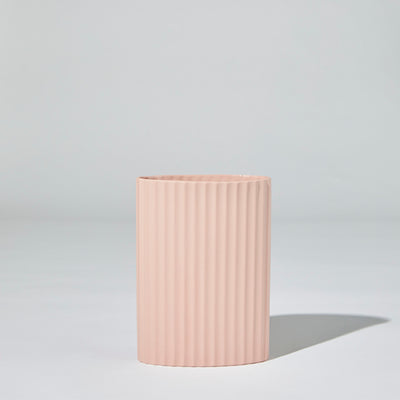 Ripple Oval Vase Icy Pink (M)