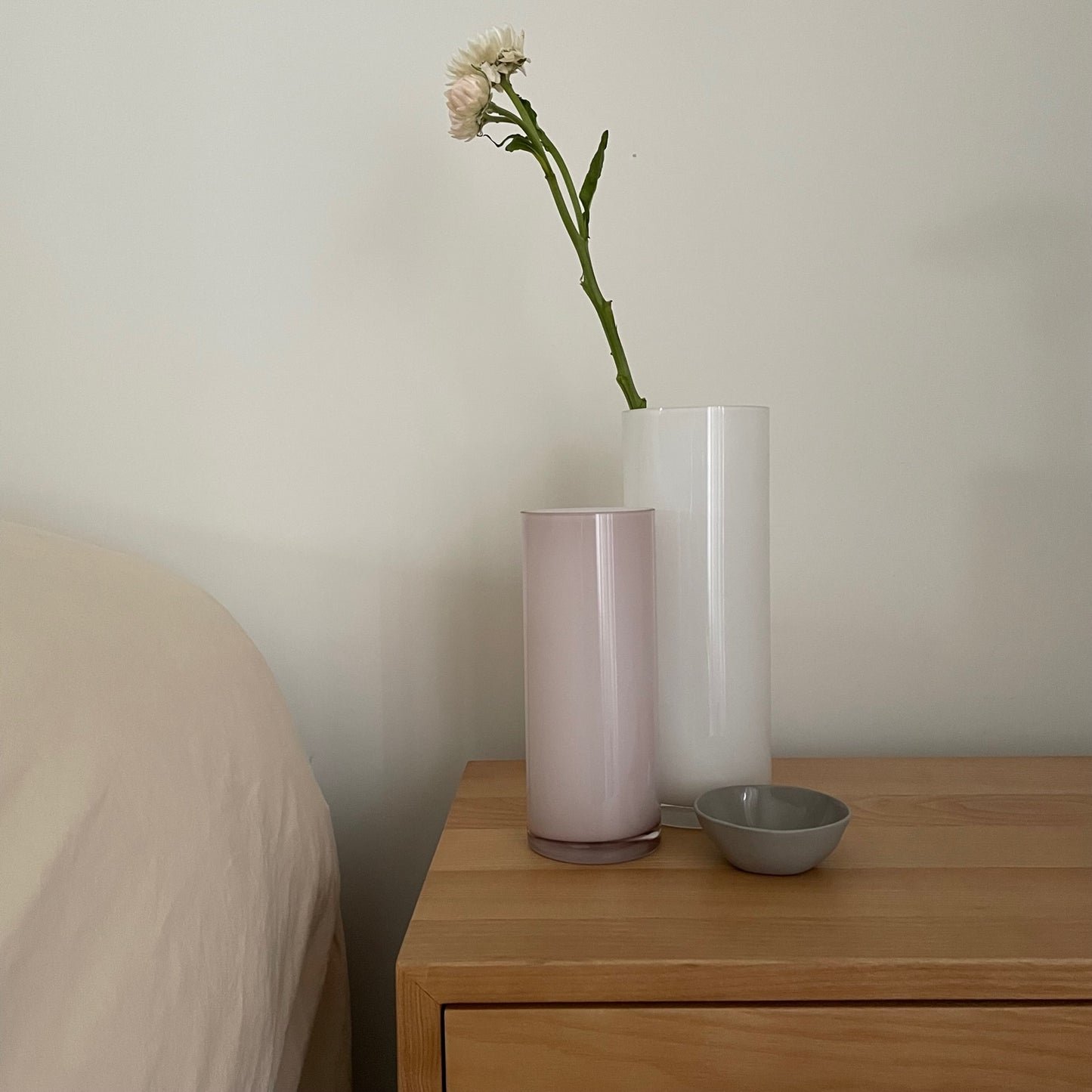 Opal Pillar Vase White (L)