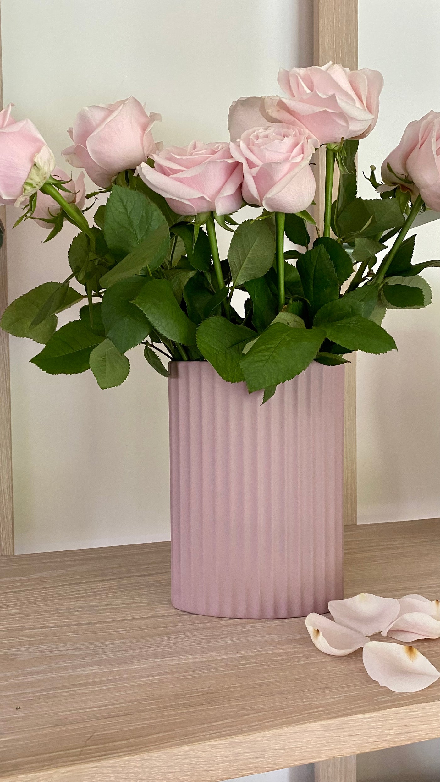 Ripple Oval Vase Lilac (M)