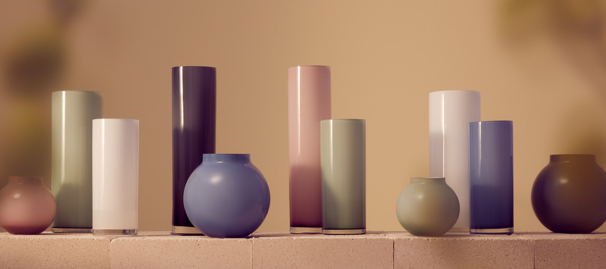 Opal Ball Vase Sage (M)