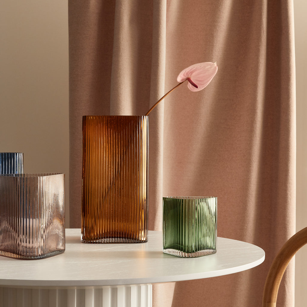 Profile Vase Rose (L)