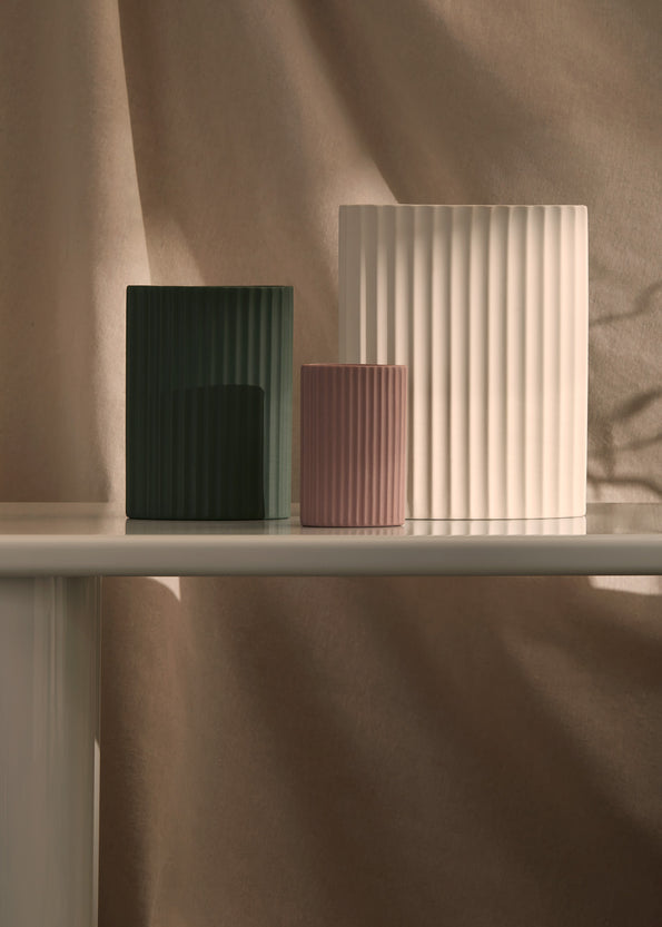 Ripple Oval Vase Snow (L)